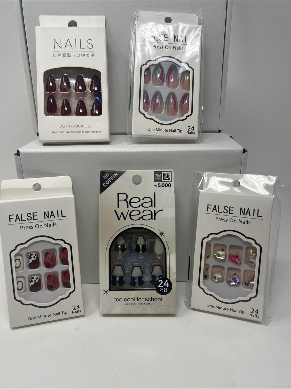 Bundle of 5 sets of assorted press on nails-8